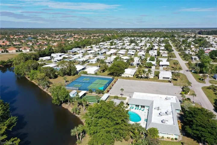 130  Grassy Key  LN, Naples, FL 34114
