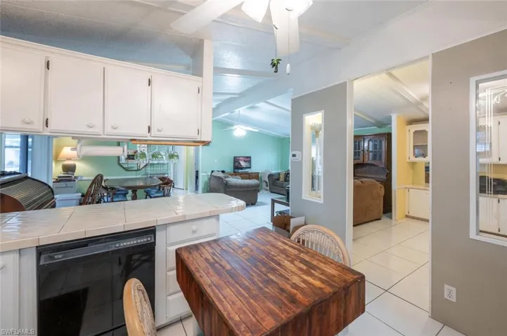 130  Grassy Key  LN, Naples, FL 34114
