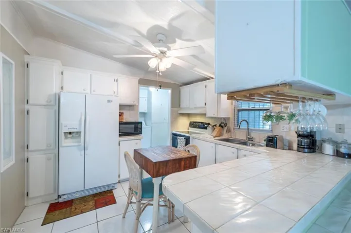 130  Grassy Key  LN, Naples, FL 34114