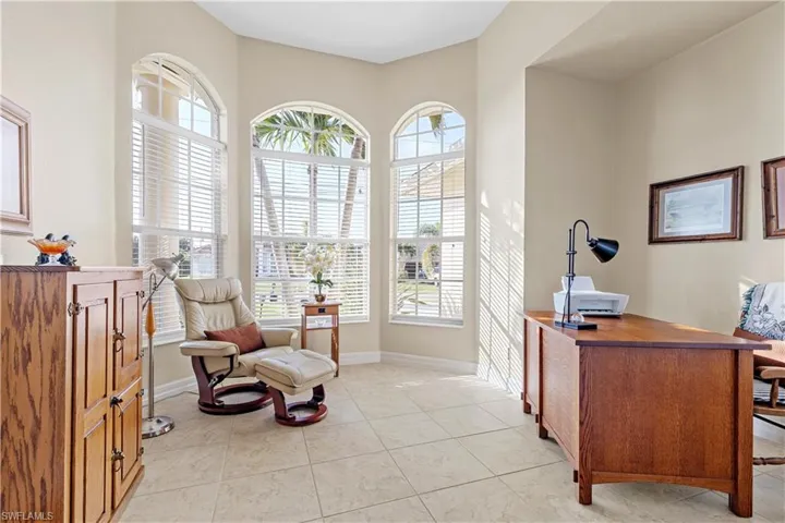 Private Den/Office