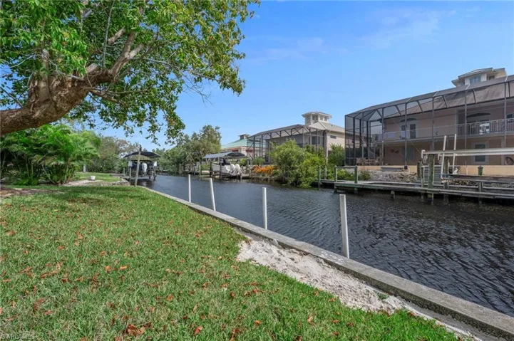 Bring your boat and head to the Gulf via your PRIVATE boat ramp...