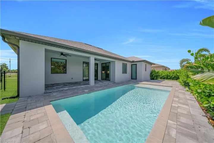 411 Sw 26th Pl, Cape Coral, Florida 33991