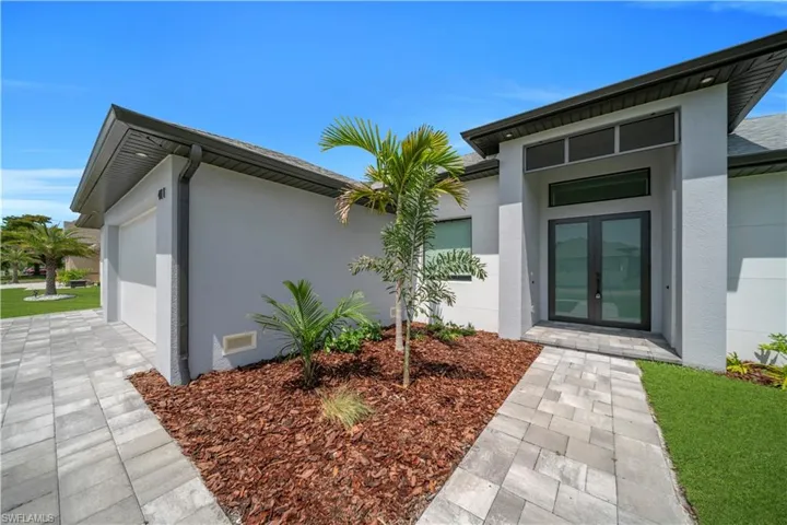 411 Sw 26th Pl, Cape Coral, Florida 33991