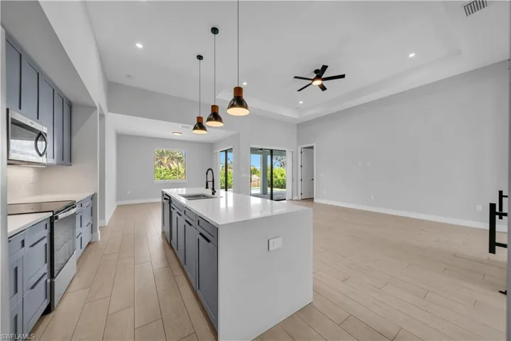 411 Sw 26th Pl, Cape Coral, Florida 33991