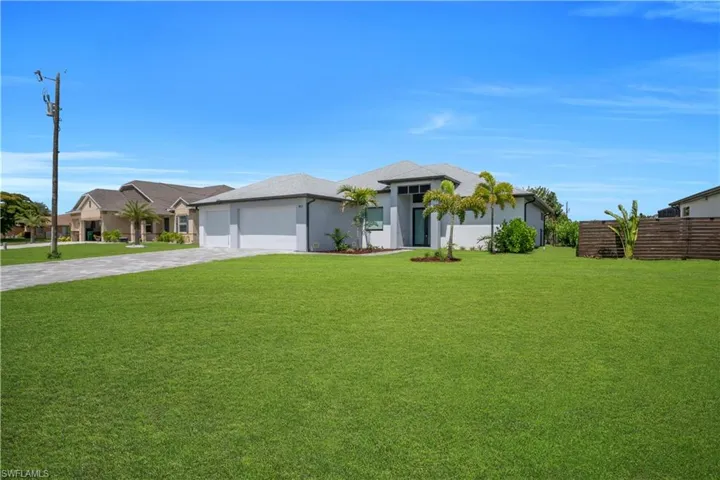 411 Sw 26th Pl, Cape Coral, Florida 33991