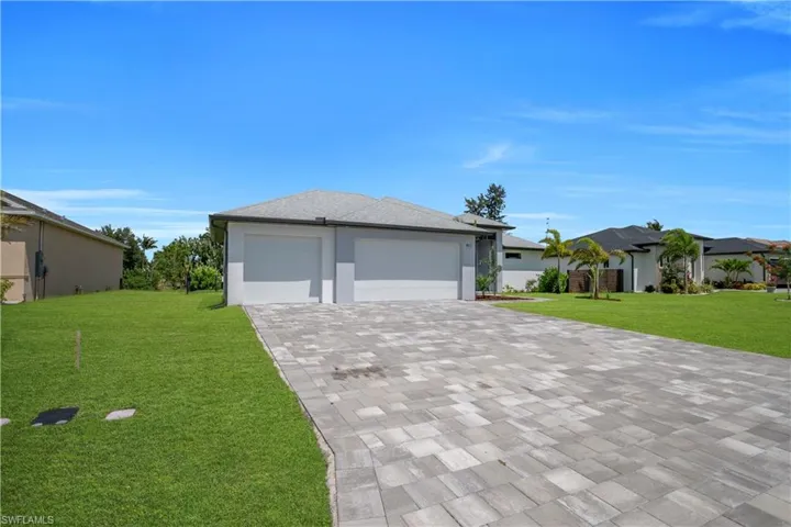 411 Sw 26th Pl, Cape Coral, Florida 33991