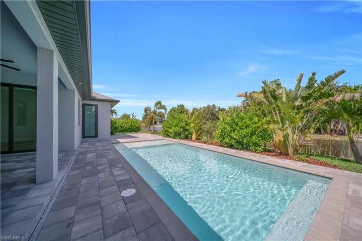 411 Sw 26th Pl, Cape Coral, Florida 33991
