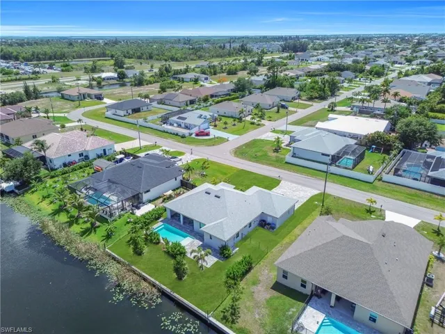 411 Sw 26th Pl, Cape Coral, Florida 33991