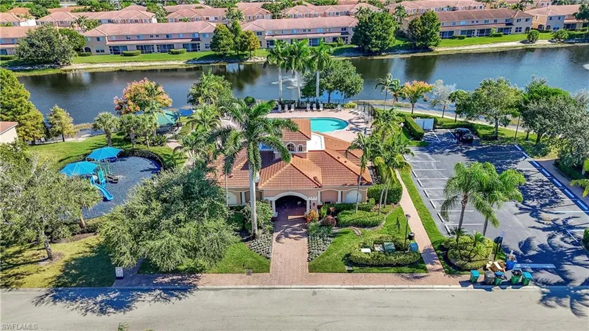 9762  Roundstone  CIR, Fort Myers, FL 33967
