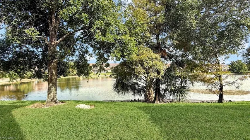 9762  Roundstone  CIR, Fort Myers, FL 33967