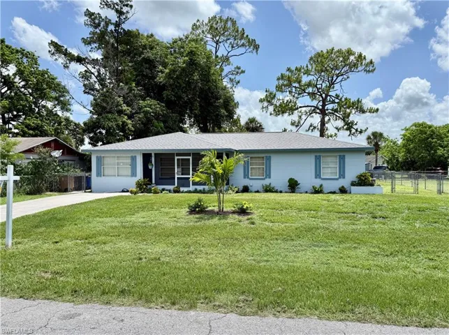314  Vermont  WAY, Lehigh Acres, FL 33936