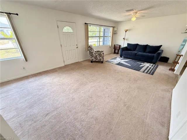 314  Vermont  WAY, Lehigh Acres, FL 33936