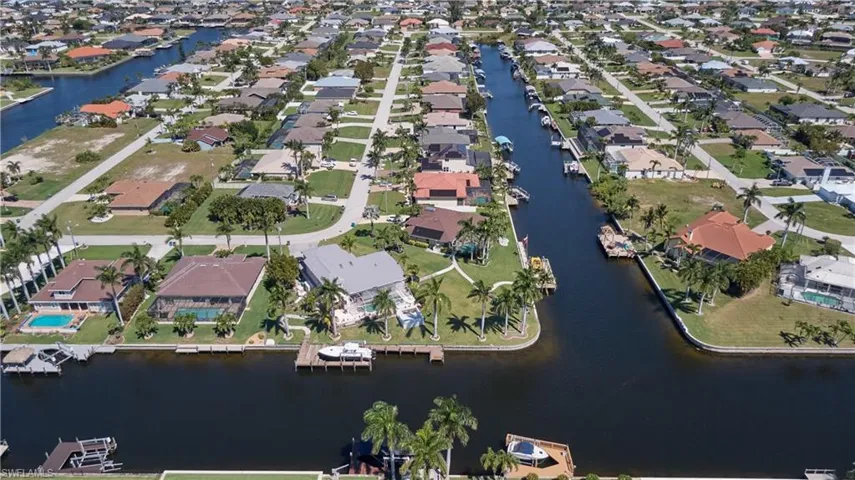 3433 SW 27th AVE, CAPE CORAL FL 33914