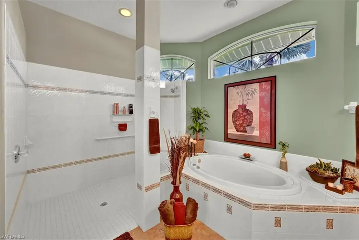 3433 SW 27th AVE, CAPE CORAL FL 33914