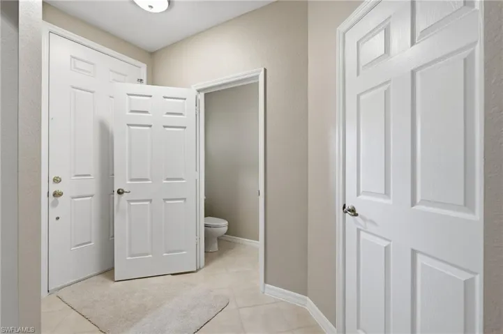 9829 Roundstone Cir, Fort Myers, Florida 33967