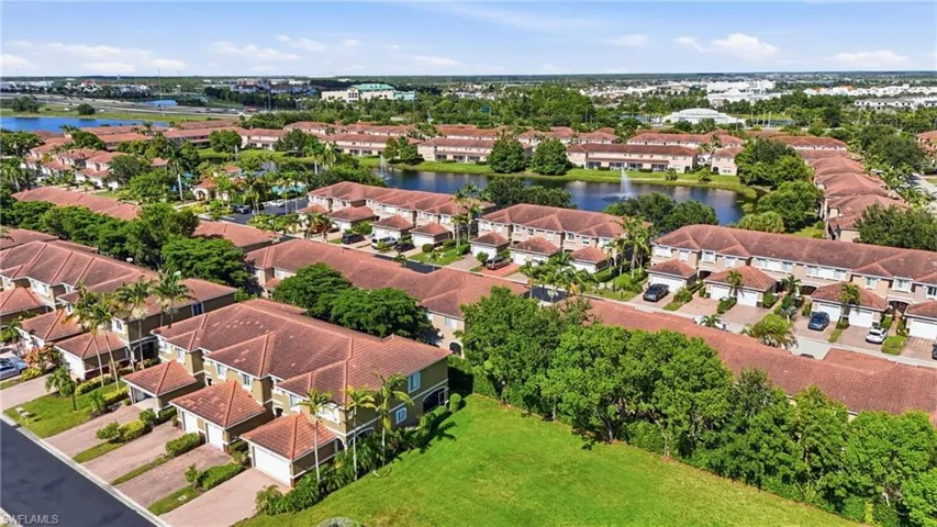 9829 Roundstone Cir, Fort Myers, Florida 33967