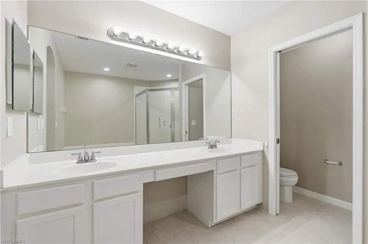 9829 Roundstone Cir, Fort Myers, Florida 33967