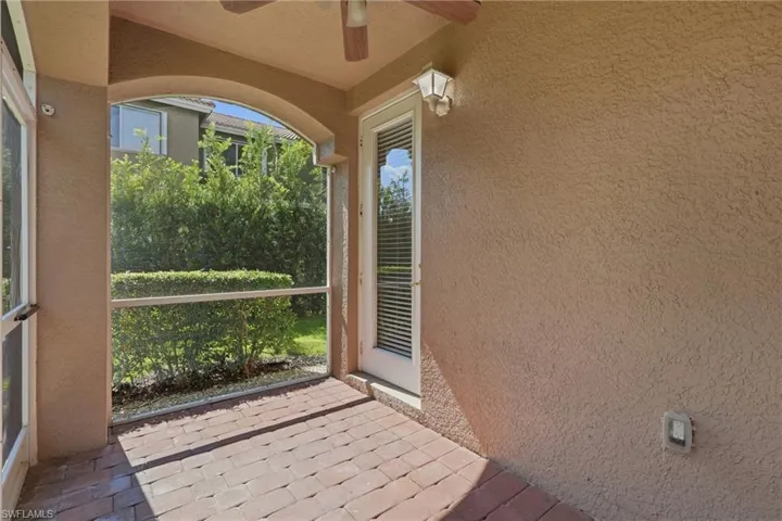 9829 Roundstone Cir, Fort Myers, Florida 33967