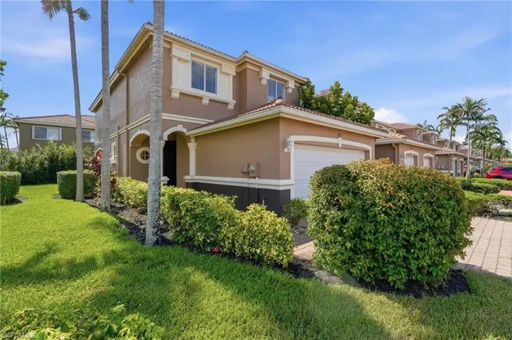 9829 Roundstone Cir, Fort Myers, Florida 33967
