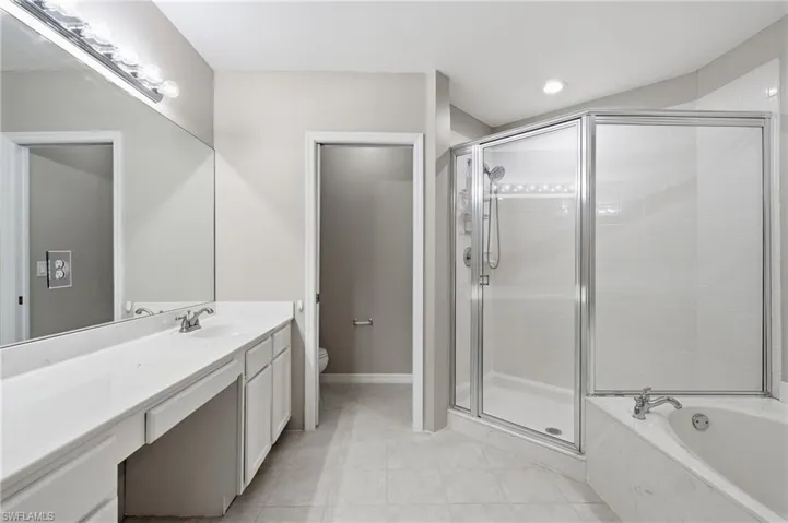 9829 Roundstone Cir, Fort Myers, Florida 33967