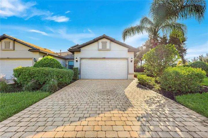 7098 Live Oak Dr, Naples, Florida 34114