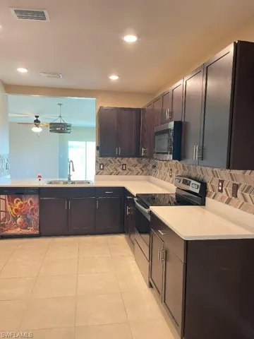 1132 Nw 8th Ter, Cape Coral, Florida 33993