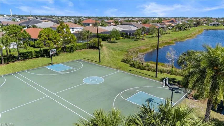 2850  Blossom  WAY, Naples, FL 34120