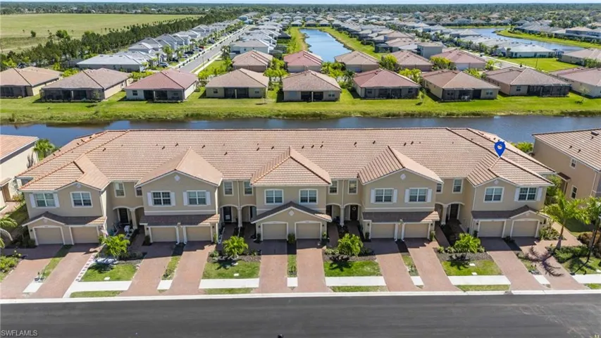 2850  Blossom  WAY, Naples, FL 34120