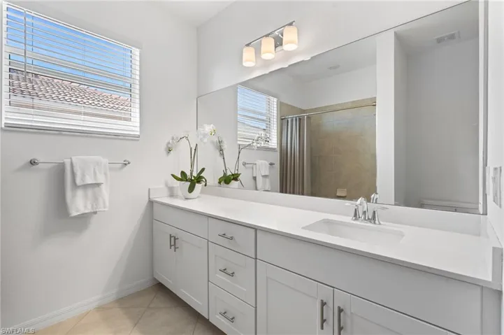 2850  Blossom  WAY, Naples, FL 34120