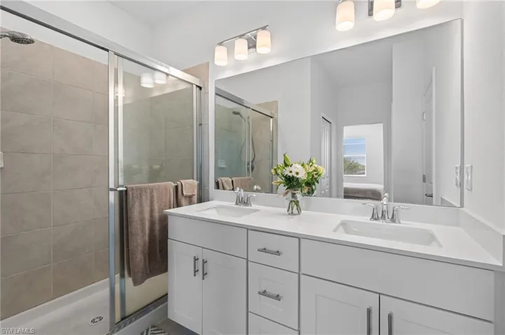 2850  Blossom  WAY, Naples, FL 34120
