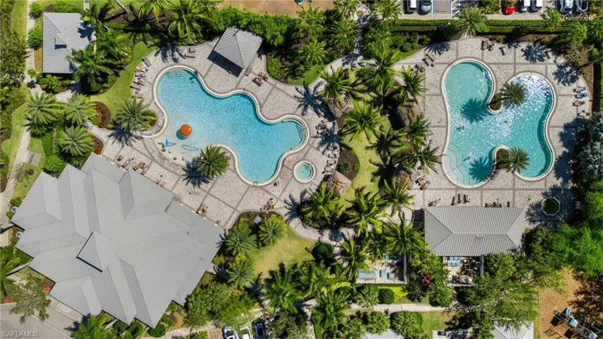 2850  Blossom  WAY, Naples, FL 34120