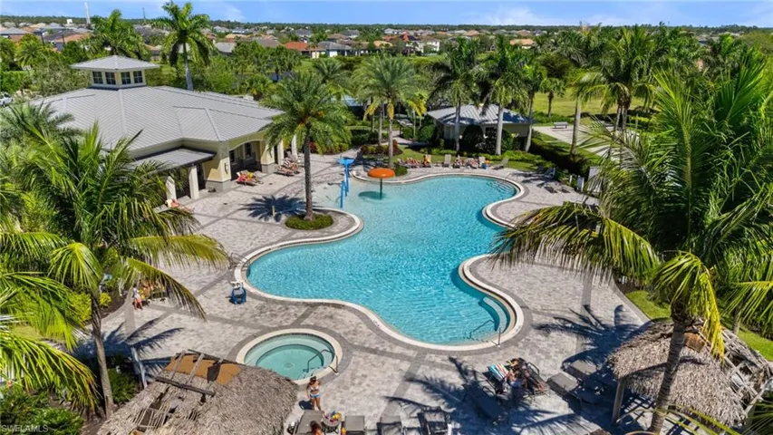 2850  Blossom  WAY, Naples, FL 34120