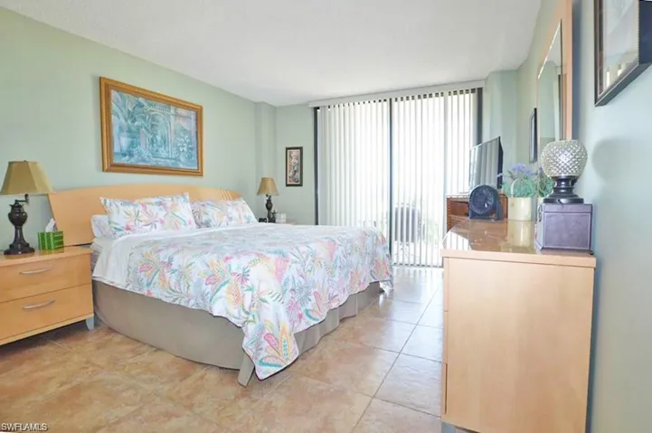 260 Seaview Ct 404, Marco Island, Florida 34145