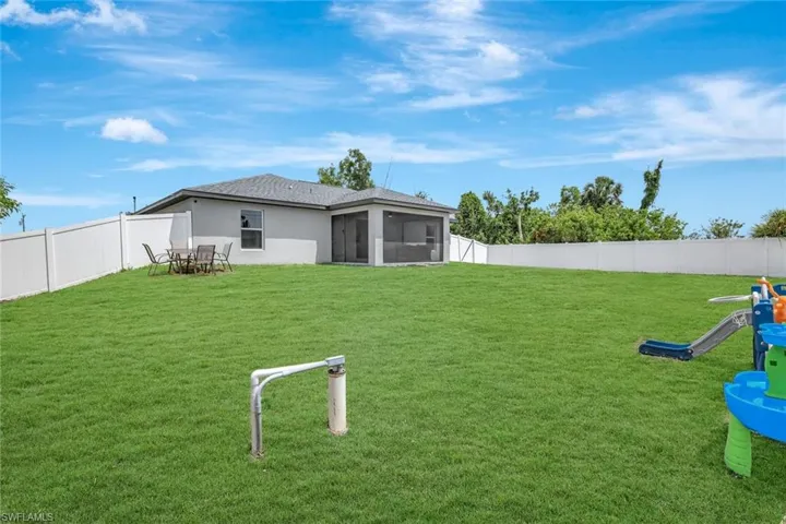 2612 NE 5th  AVE, Cape Coral, FL 33909