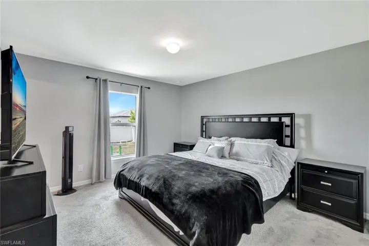 2612 NE 5th  AVE, Cape Coral, FL 33909