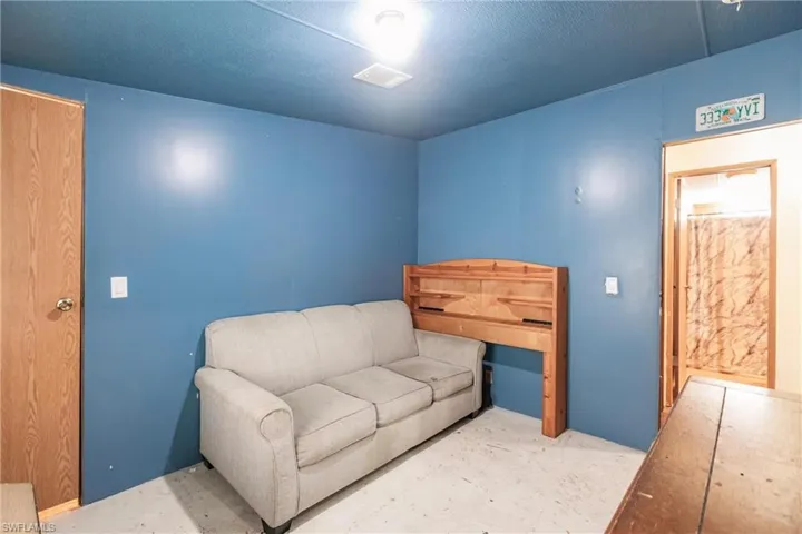 Sitting room with a textured ceiling