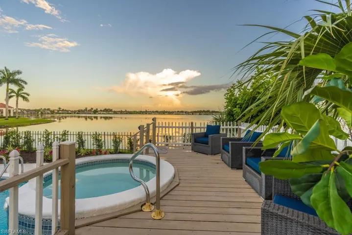 Looking at the back drop of the lake at sunset is a wonderful experience!