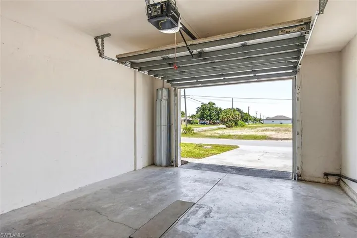 1302-1304 Ne 16th Ter, Cape Coral, Florida 33909