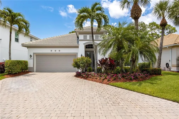 Welcome home to 15909  Delasol!