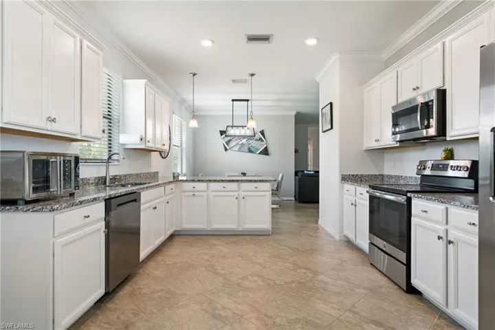 14246 Vindel Cir, Fort Myers, Florida 33905