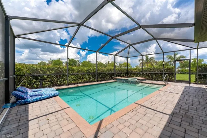 14246 Vindel Cir, Fort Myers, Florida 33905