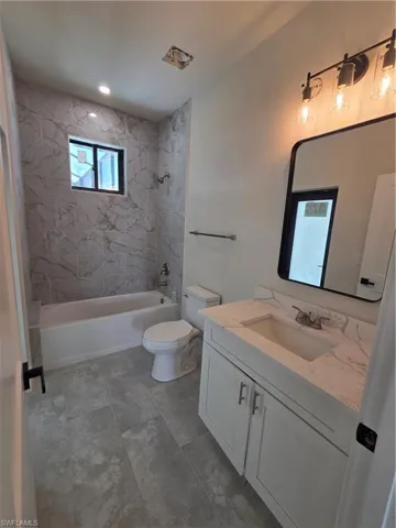 1815 Sw 2nd St, Cape Coral, Florida 33991