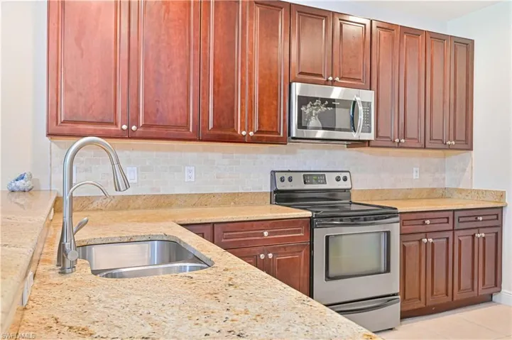 4902 Sw 17th Pl # 4a, Cape Coral, Florida 33914