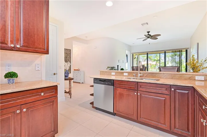 4902 Sw 17th Pl # 4a, Cape Coral, Florida 33914
