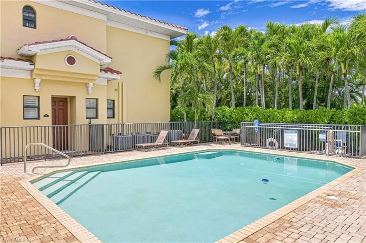 4902 Sw 17th Pl # 4a, Cape Coral, Florida 33914