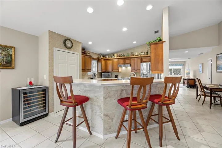 Breakfast bar