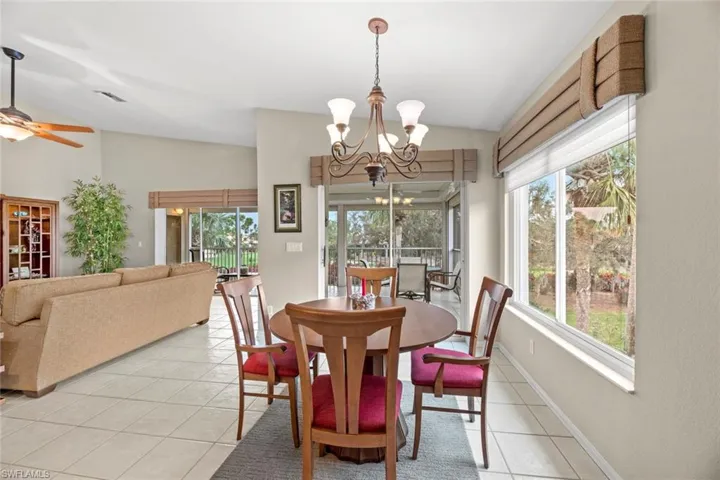 Bright eat in kitchen area