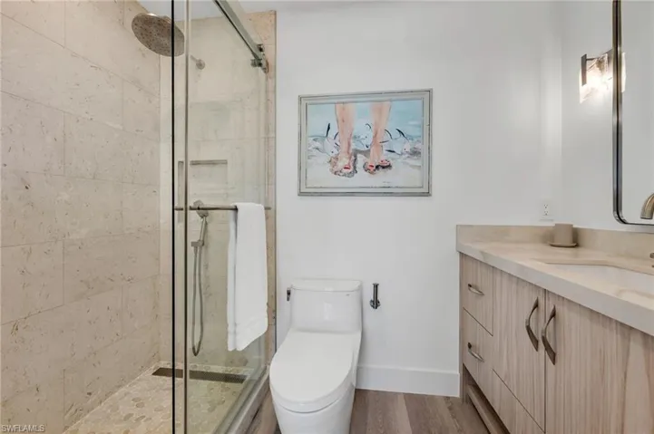 2121  Gulf Shore N BLVD, Naples, FL 34102