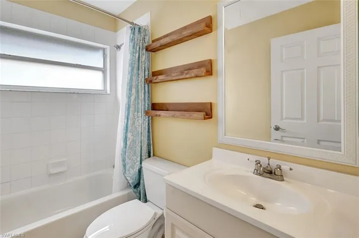 13566  Cherry Tree  CT, Fort Myers, FL 33912