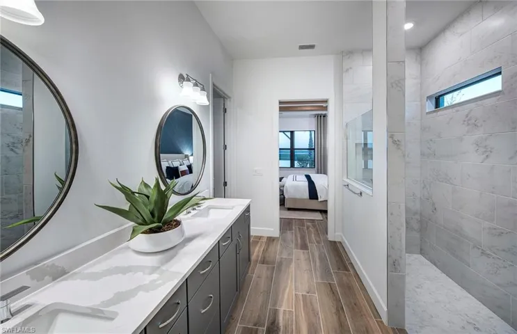 Photos of model home, options may vary.